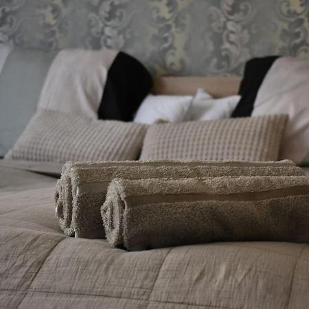 Apartament Kenyelmes Lakas Jo Helyen Budapeszt Zewnętrze zdjęcie