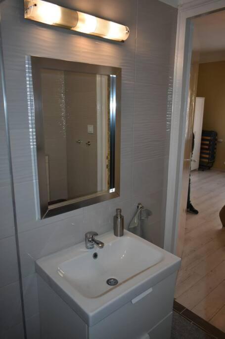 Apartament Kenyelmes Lakas Jo Helyen Budapeszt Zewnętrze zdjęcie